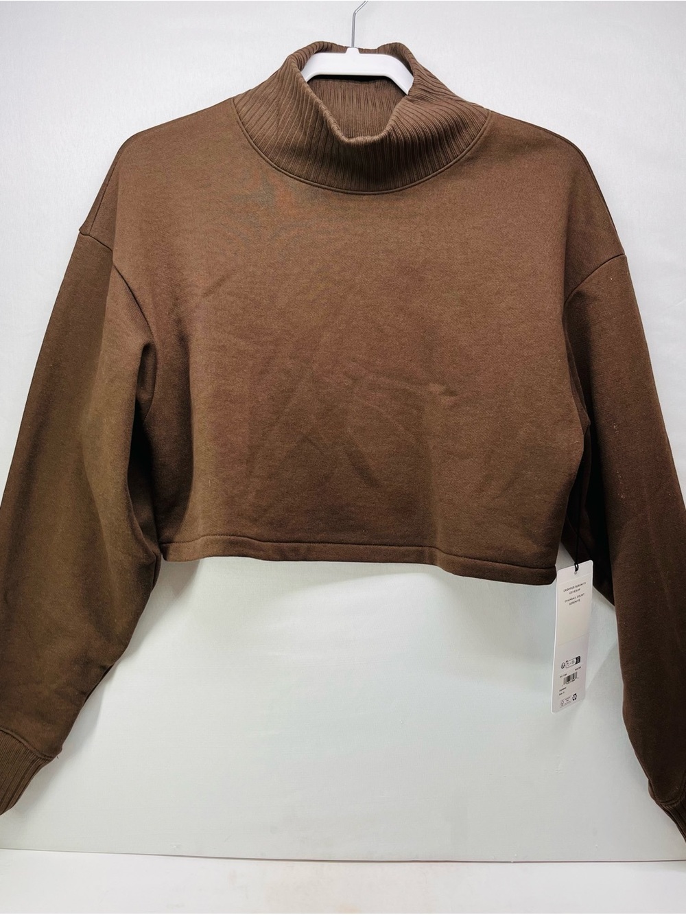ALO Yoga Ribbed Cropped Pullover in Espresso - Picture 1 of 8